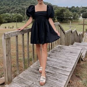 The A&F Emerson Poplin Puff Sleeve Mini Dress